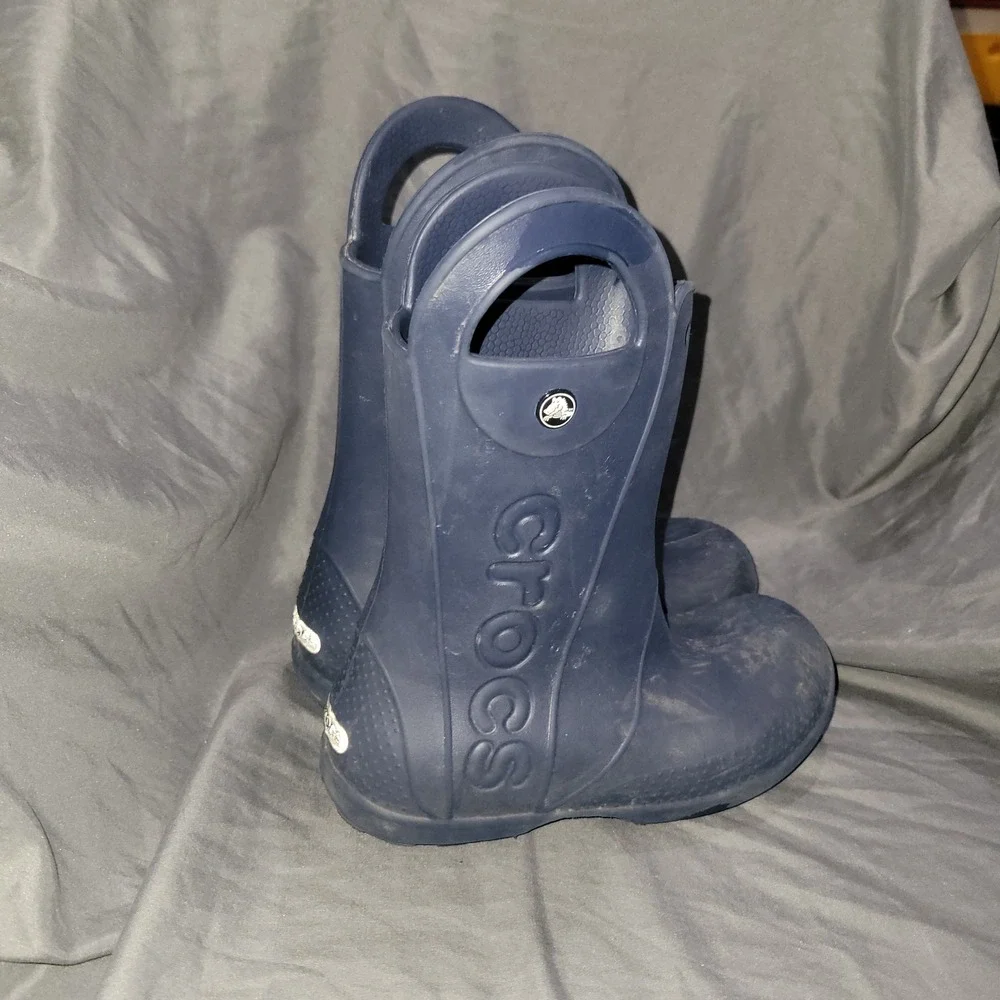 Crocs Kids Unisex Handle It Rain Boots Navy Blue Size J3 Juniors 12803-410